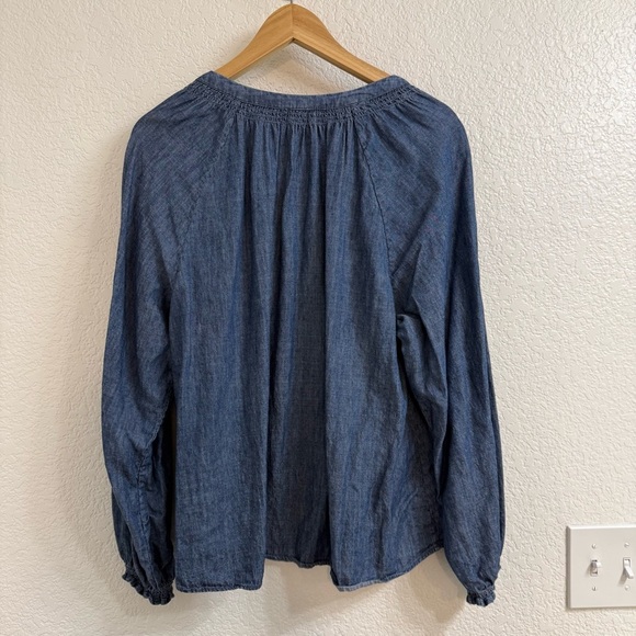 Faherty The Tried and True Odette Denim Top Size Large - Picture 3 of 6